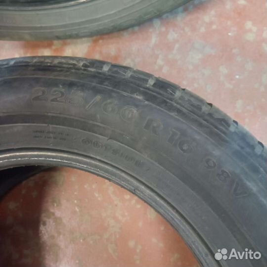 Nokian Tyres Hakka V 225/60 R16