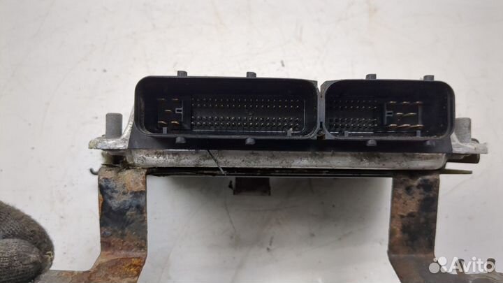 Блок управления двигателем Skoda Octavia Tour