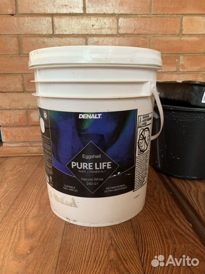 Краска премиум-класса 2 в 1 для внутренних работ