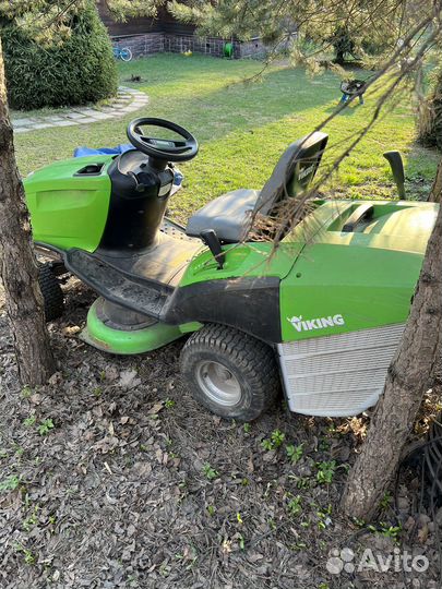 Продам садовый трактор-газонокосилку