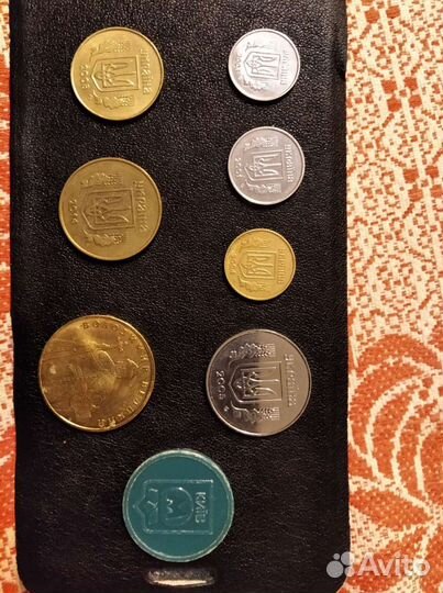 Продам монеты Украины