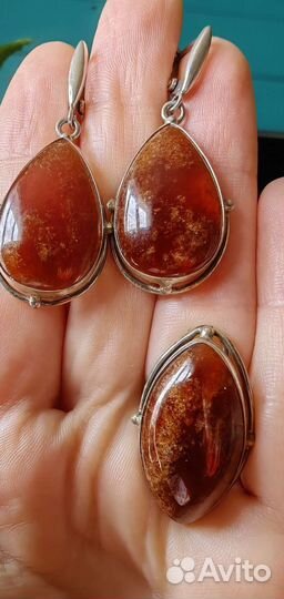 Серьги с натуральным гессонитом. Кольцо продано