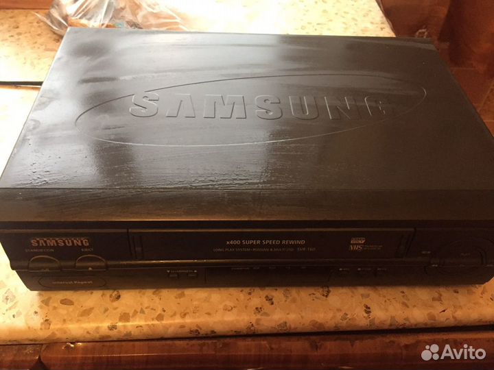 Видеомагнитофон