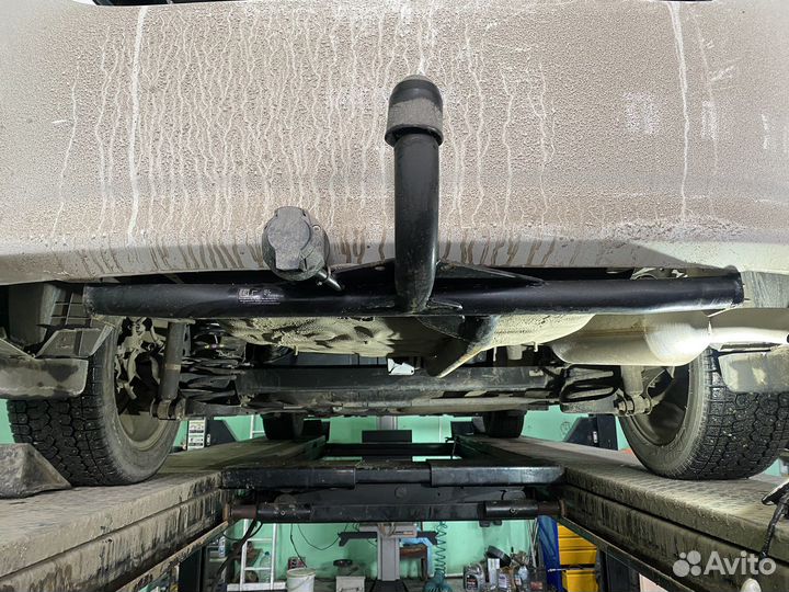 Фаркоп на toyota corolla 2012-2016 E180