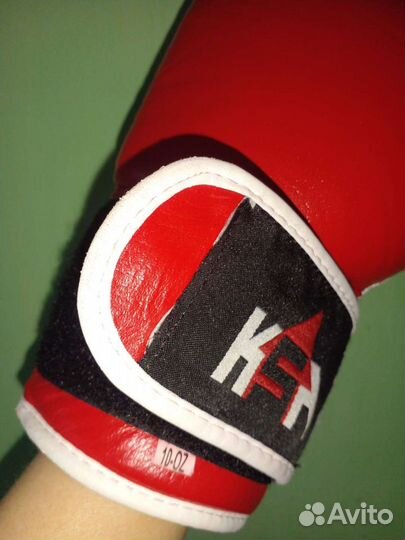 Перчатки для единоборств