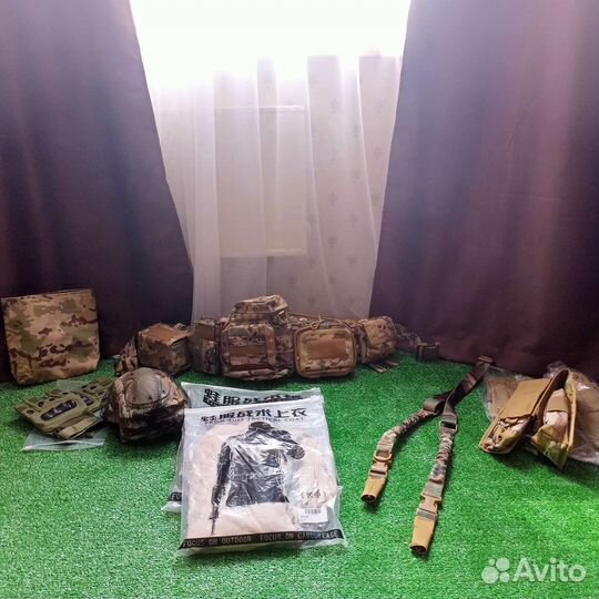 Тактический пояс с подсумками