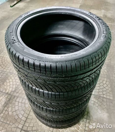 Michelin Pilot Alpin PA4 245/40 R18 97V