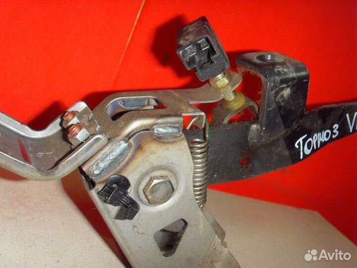 Педаль тормоза 3281025020 Hyundai Verna (MC)