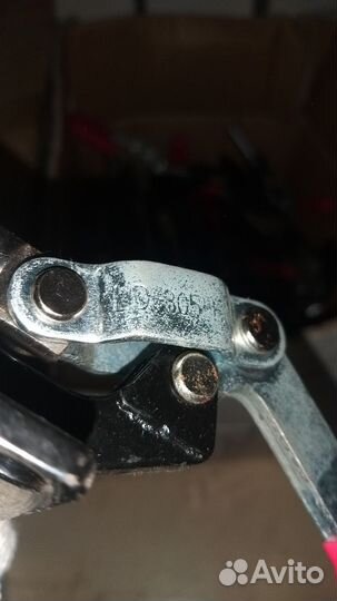 Поршневой шарнирно-рычажный зажим GH-305