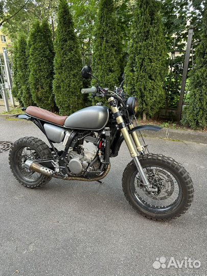 Suzuki drz 400 sm scrambler