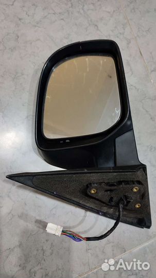 Зеркало заднего вида