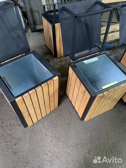 Урна для мусора уличная