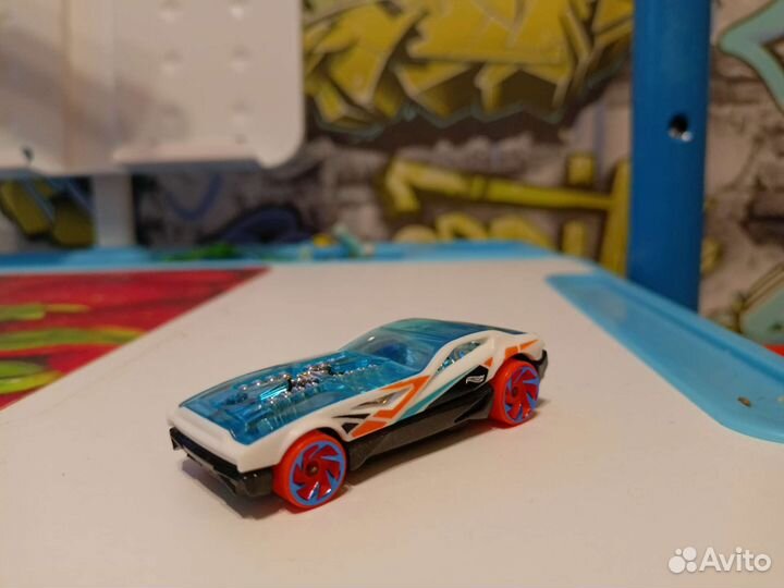 Машинки хотвилс