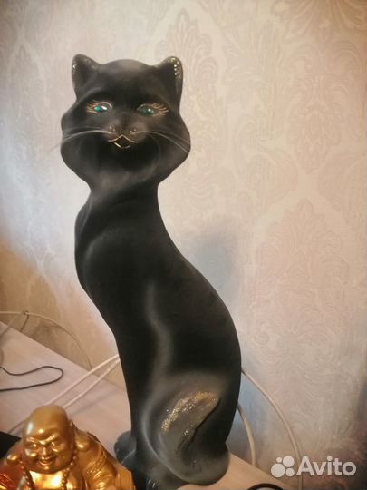 Статуэтка кошка