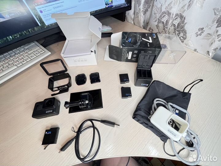 Камера GoPro Hero 7 black+ аксессуары