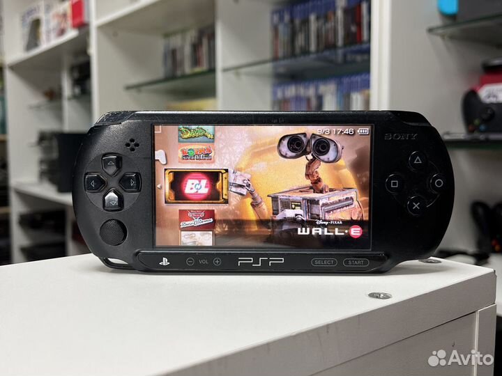 Sony PSP street + 64 гб + 70 игр