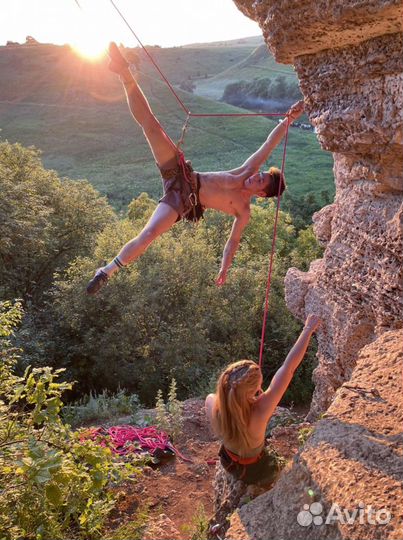 Тренер по скалолазанию