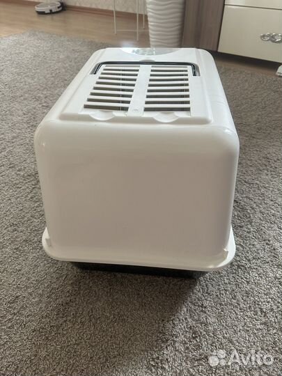 Закрытый туалет для кошек