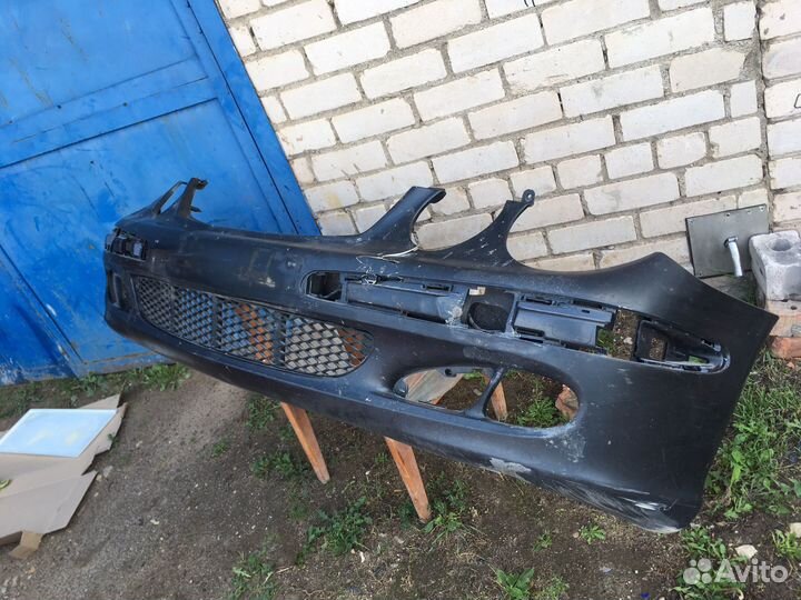 Mercedes w211. Бампер передний