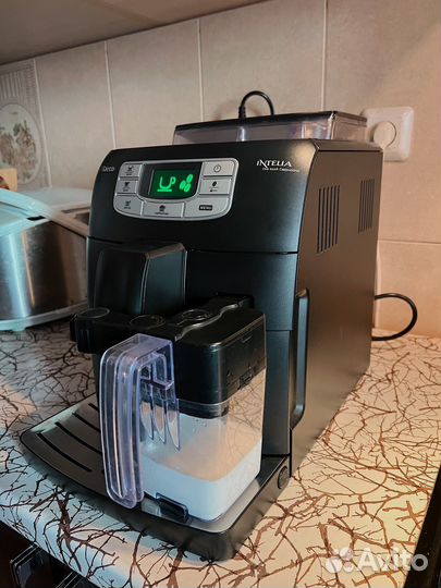 Кофемашина saeco intelia