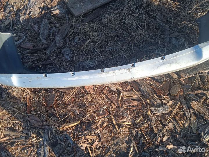 Бампер задний toyota ipsum