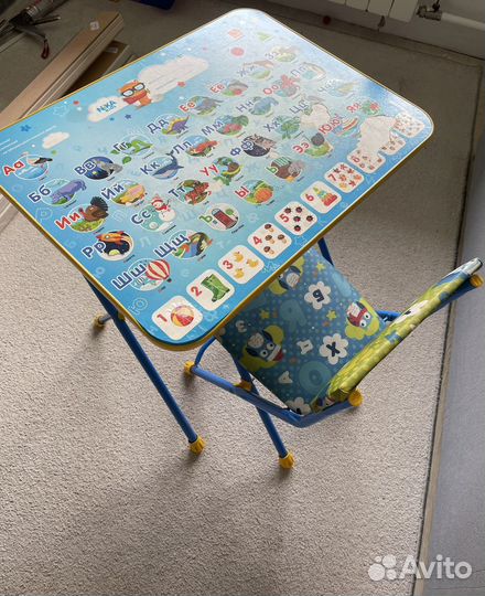 Детский стол и стул