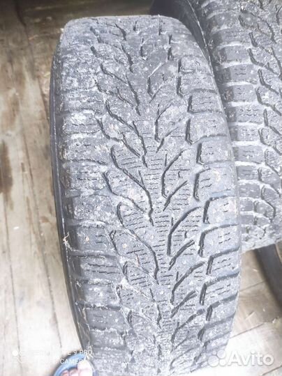 R16 Kumho WinterCraft Ice Wi32 215/65, PCD 5x112 DIA 57