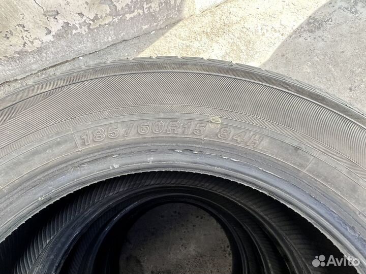 Yokohama BluEarth AE01 185/60 R15 84