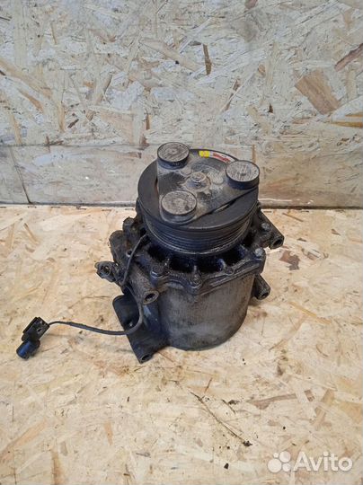 Компрессор кондиционера Mitsubishi Lancer