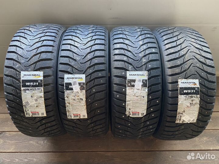 Kumho WinterCraft Ice WI31 235/65 R17 108T