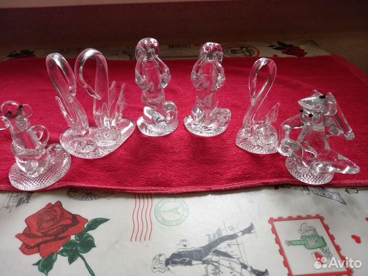 Статуэтки и пепельница из хрусталя