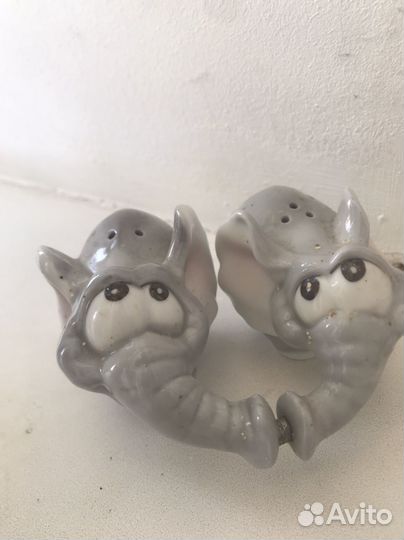 Солонка и перечница слоники