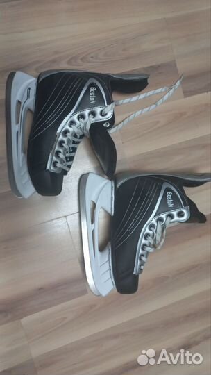 Коньки хоккейные