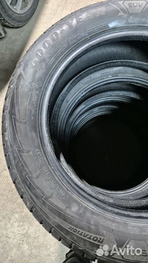 Goodyear UltraGrip Ice 225/60 R18