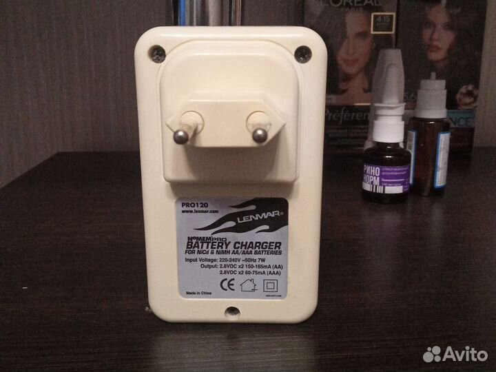 Зарядное устройство Lenmar PRO-120