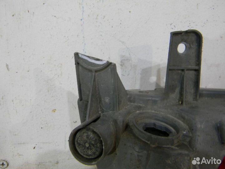 Фонарь задний в бампер левый