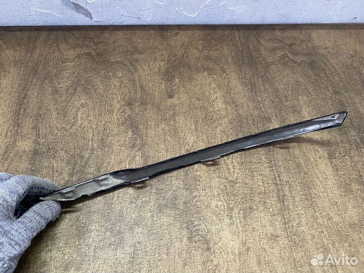 Молдинг решетки бампера левый BMW 5 G30