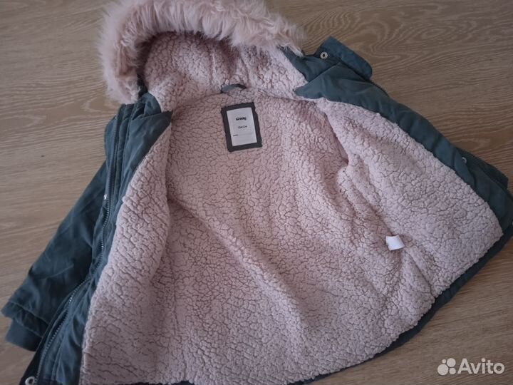 Парка демисезонная на девочку рост 104