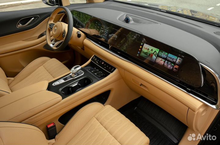 Аренда минивэна Voyah Dream phev без водителя