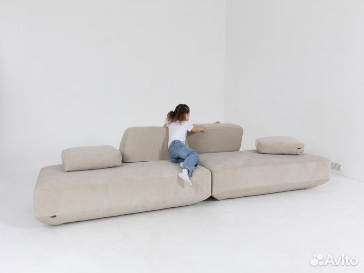 Диван со спальным местом 2700х1650 мм
