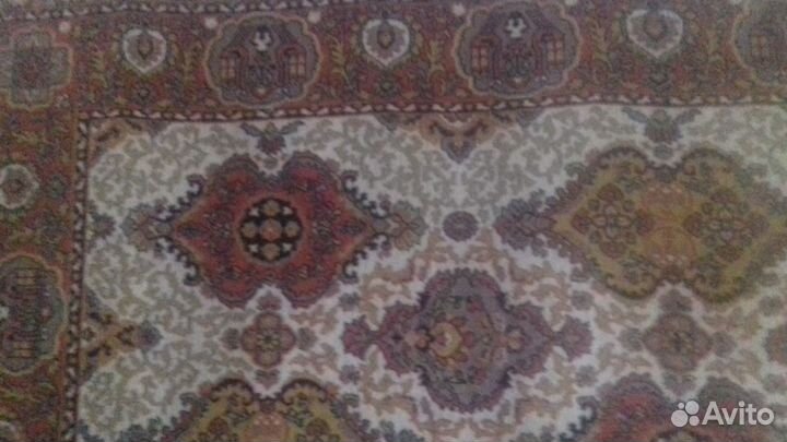 Ковер шерстяной