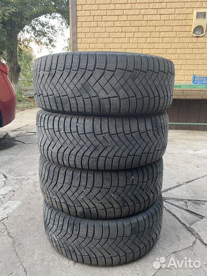 Pirelli Ice Zero 205/60 R16 96T