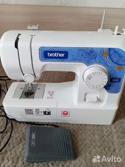 Швейная машина Brother