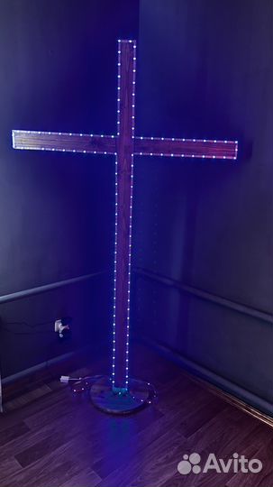 Крест деревянный