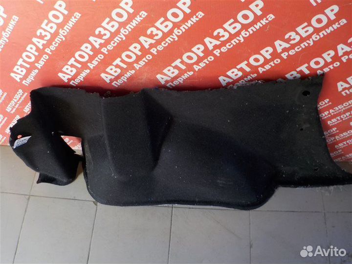 Обивка арки багажника задняя левая LADA Largus R90