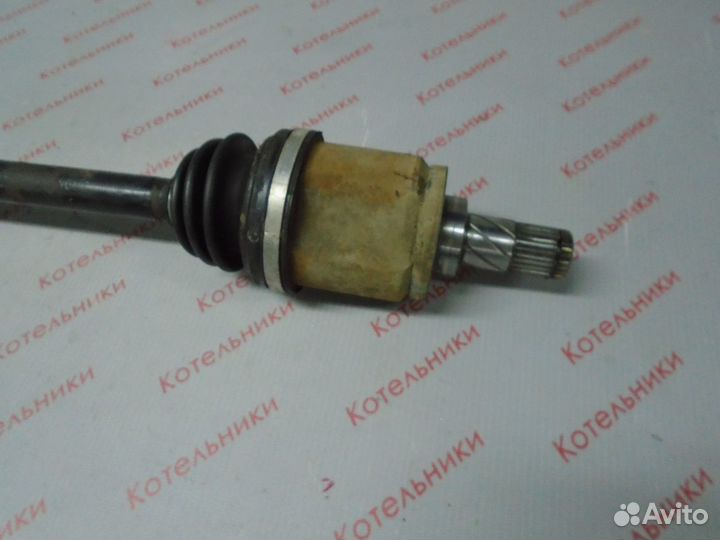 Nissan 39101-BM520 Вал приводной левый