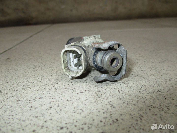 Форсунка инжекторная Mitsubishi Pajero 2