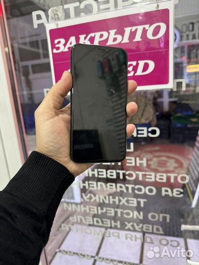 iPhone 11 Pro, 64 ГБ