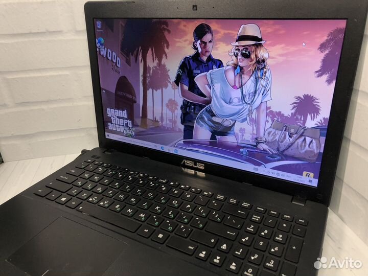 Игровой ноутбук Asus 4 ядра/2 видеокарты/8gb озу