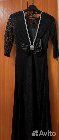 Вечернее платье в пол 44